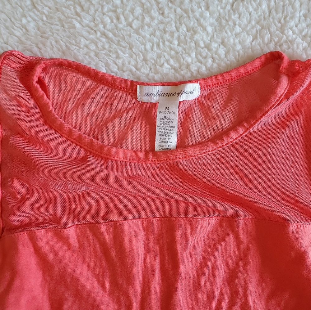 Crop top - Picture 2 of 4